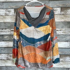 Women’s Abstract Design Blouse- SzM NWOT
